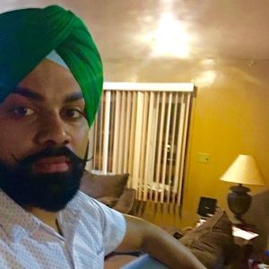 Meet your Posher, Davinder